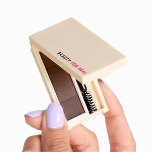 Beauty For Real Brow Powder Duo - Rich Brown Brow Max Ombre Brow Powder in Light